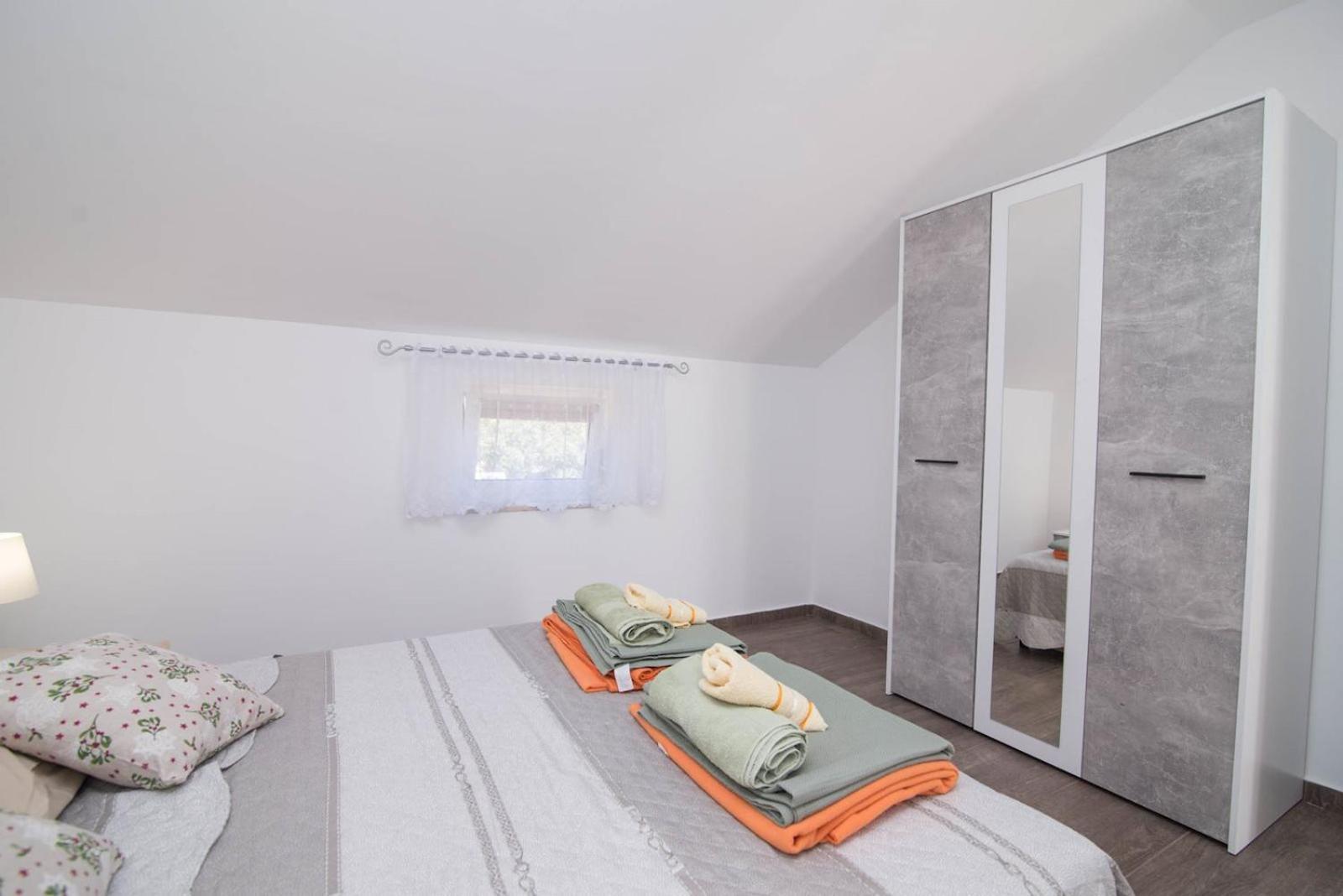 App Bonic Veli Lošinj Exterior foto